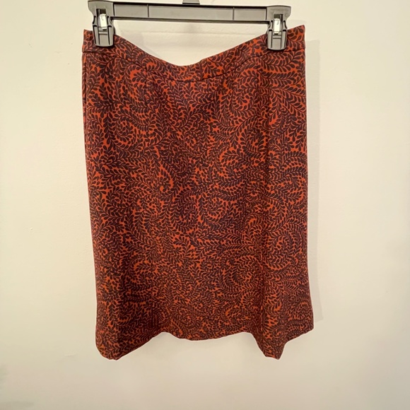 Vintage-Style Skirt - Picture 6 of 6